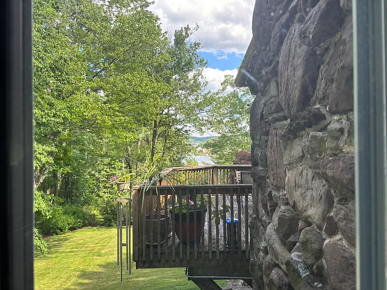 50 Walnut St — Photo 38
