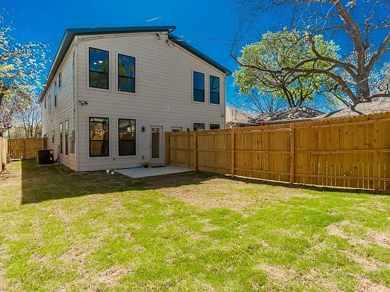 835 Winston St — Photo 30