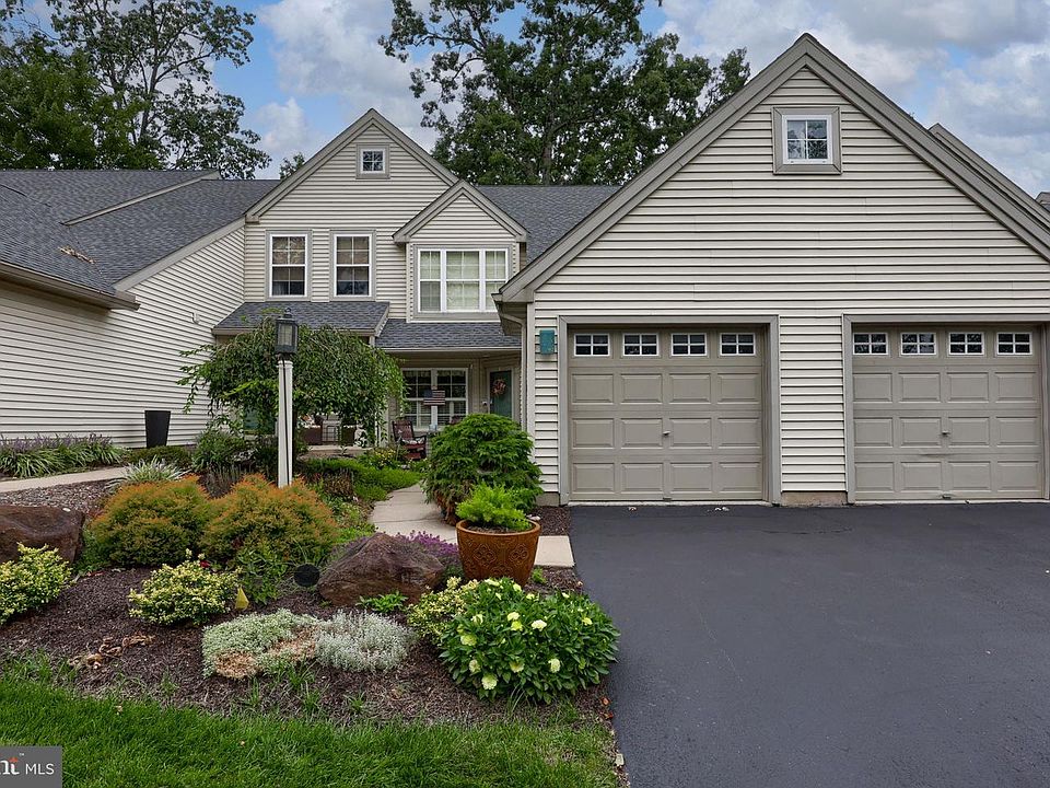 1st image of 92 Hawk Valley Ln