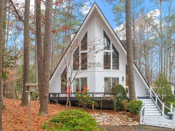 5700 Baird Dr, Raleigh, NC 27606