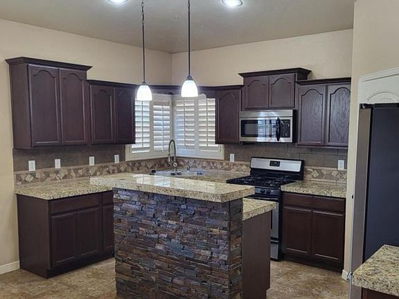 5th image of 14269 Hacienda Rock Dr