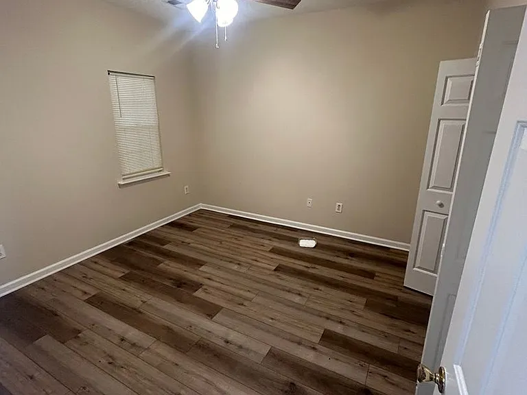 6308 Sweetwater Blvd — Photo 17