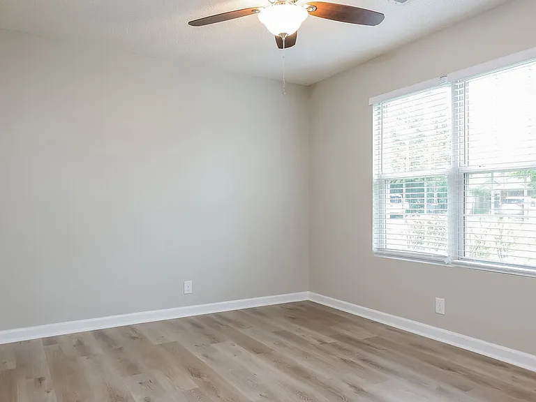 2729 Windwalker Ct — Photo 12