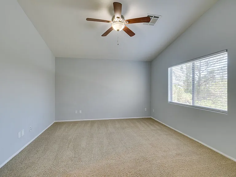 8433 Spencer Canyon St — Photo 37