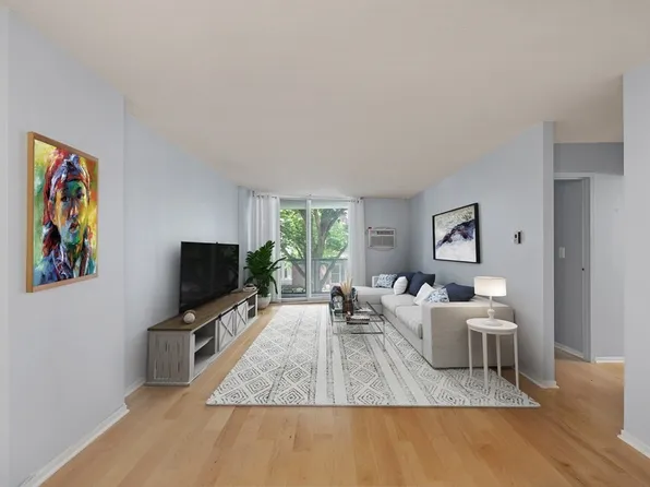 19 Winchester St APT 207, Brookline, MA 02446