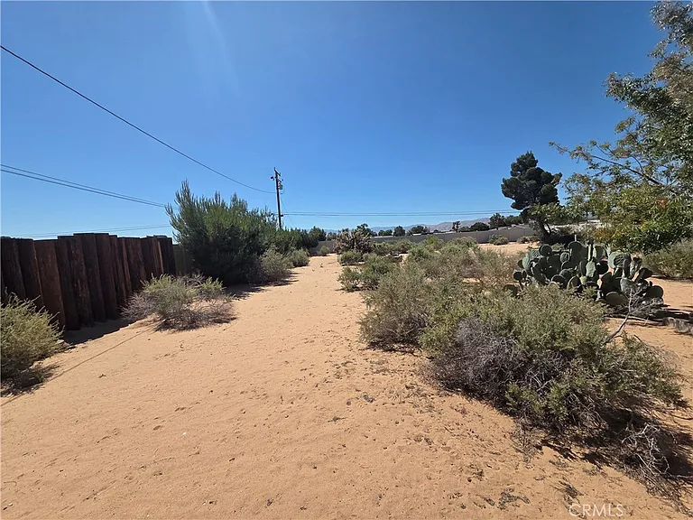 13881 Jicarilla Rd — Photo 24