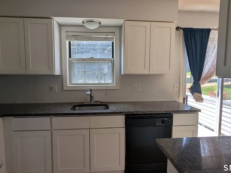 157 Austin Ryer Ln #157 — Photo 6