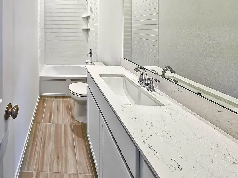 6323 Laguna Terra Dr — Photo 16