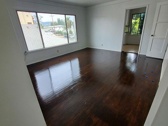 2nd image of 1149 N Bronson Ave #2