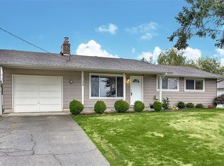 1738 Clovercrest St, Enumclaw, WA 98022