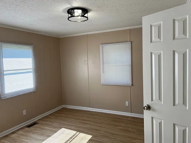 4902 Hunting Ridge Rd NW — Photo 9