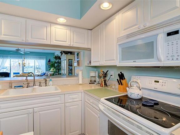 4th image of 1200 Country Club Dr APT 2203