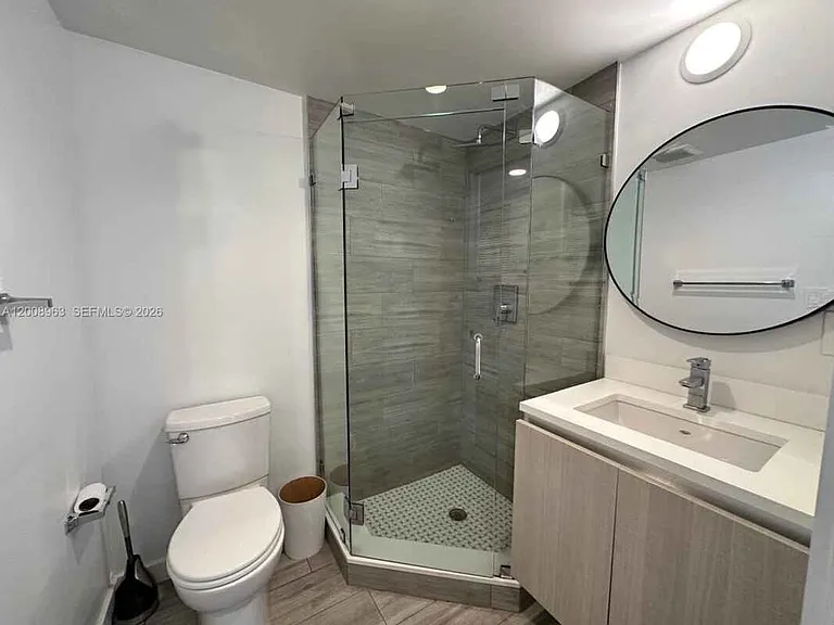 722 NE 15th Ave — Photo 20