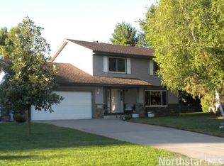 1158 Fernwood Ct, Shoreview, MN 55126