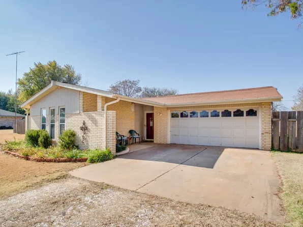 1506 Ridge Pl, Lahoma, OK 73754