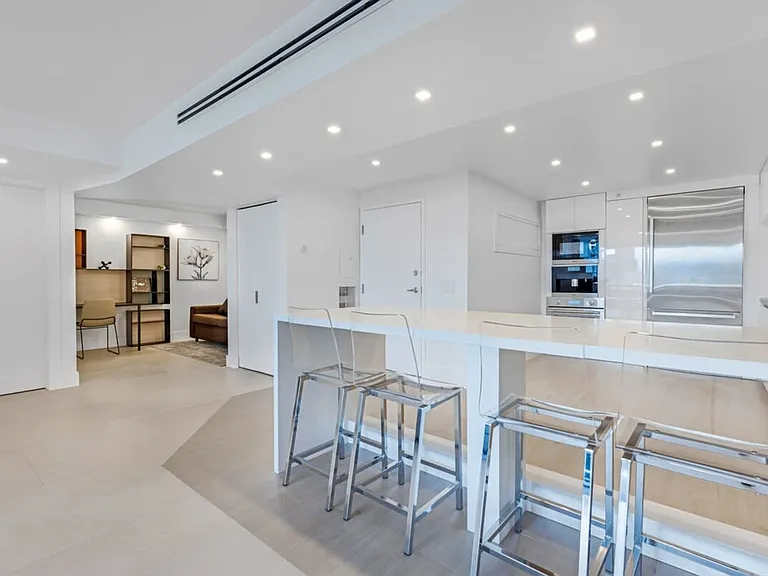 1717 N Bayshore Dr #ID1054088P — Photo 12