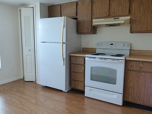 4th image of 12147 Napiers Cir