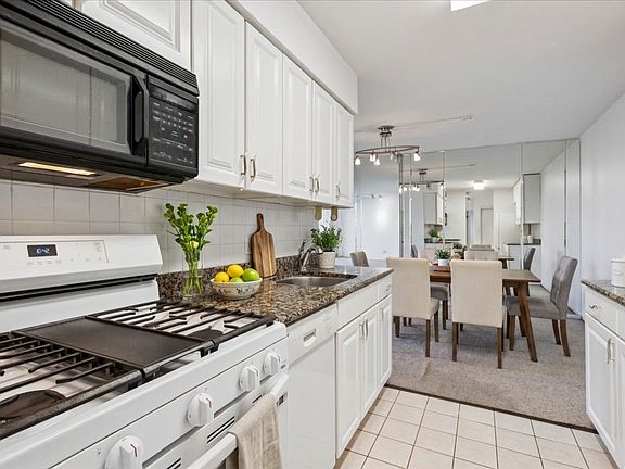 5th image of 20 N Tower Rd APT 6A