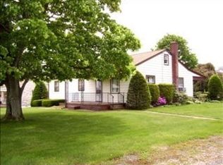 214 Broad St, Valley View, PA 17983