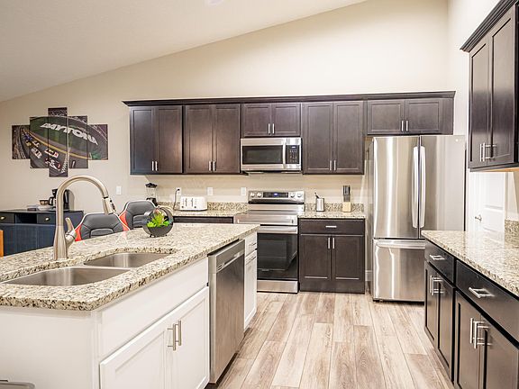 4th image of 103 Oceans Cir #103