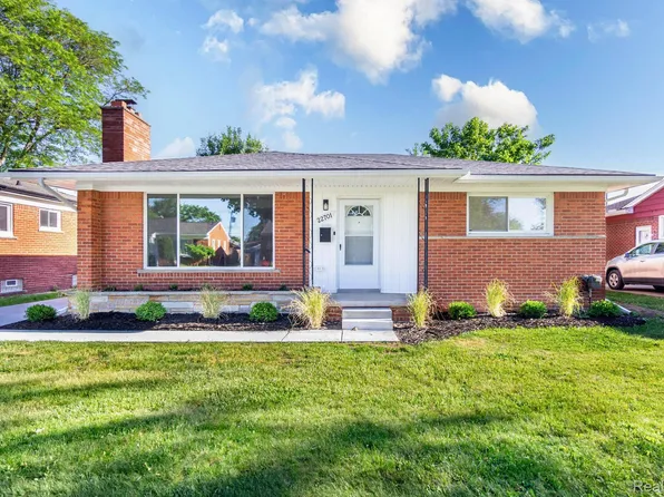 22701 Amherst St, Saint Clair Shores, MI 48081