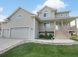 5989 Goodview Trl N, Hugo, MN 55038