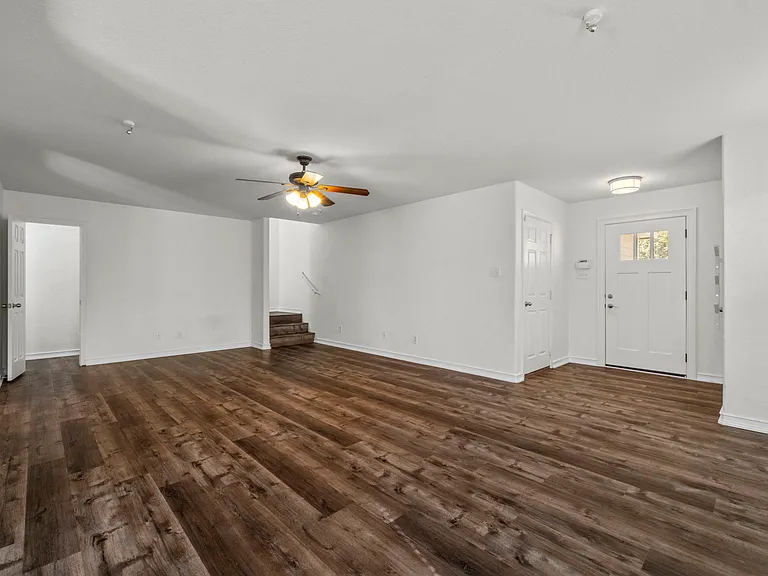 3814 Flyer Vis — Photo 8