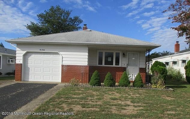 1st image of 260 Bonaire Dr