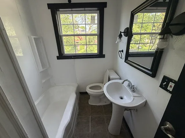 1465 W 7th Ave #D — Photo 15
