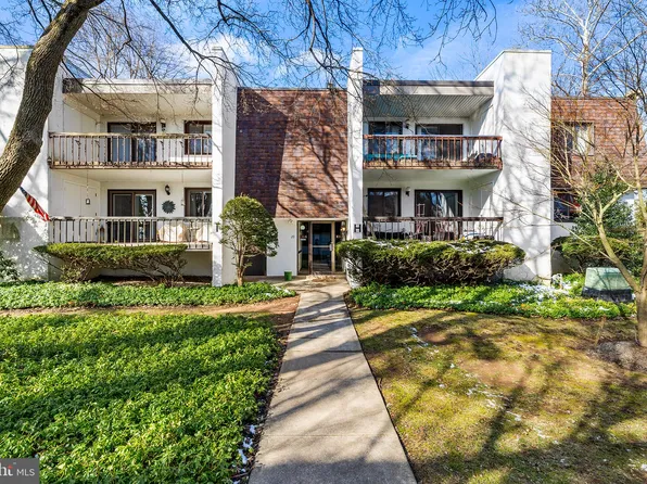 20 Dougherty Blvd APT I1, Glen Mills, PA 19342