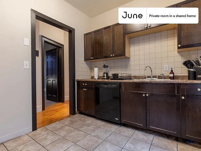 101 Calumet St #D — Photo 7