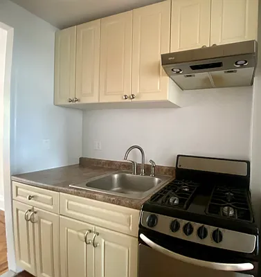 Rented by Compass | media 19