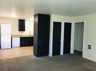 209 Wright Ln APT 2, Lakeport, CA