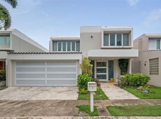 Parque Mediterraneo Florencia St #E10, Guaynabo, PR 00966