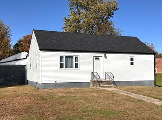 225 Latrobe Ave, Mc Callsburg, IA 50154