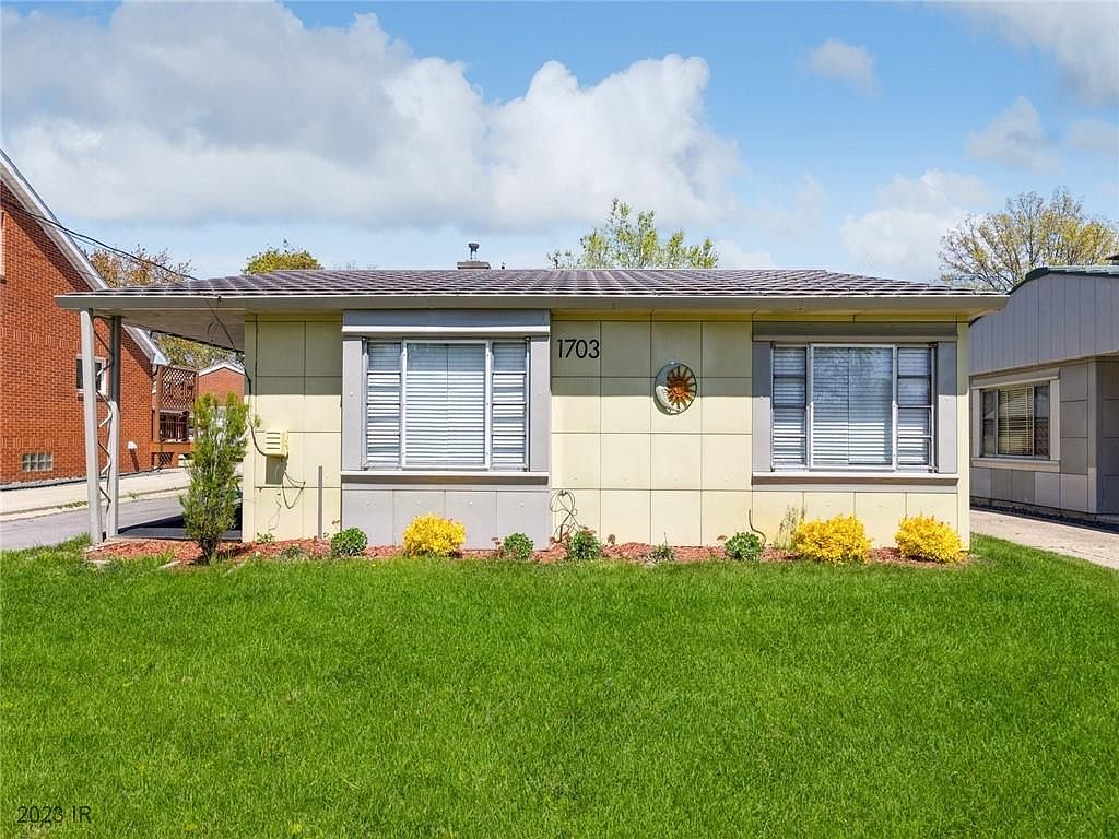 1703 Beaver Ave, Des Moines, IA 50310 Zillow