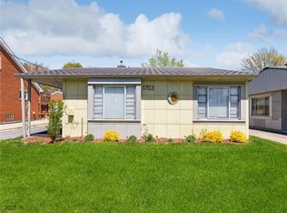 1703 Beaver Ave, Des Moines, IA 50310