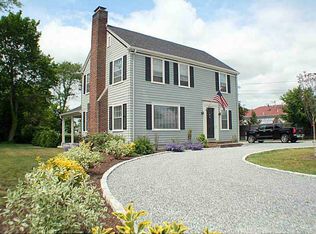 23 Warwick Neck Ave, Warwick, RI 02889