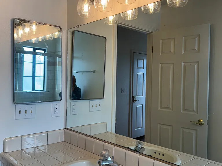 Downstairs Full Bath