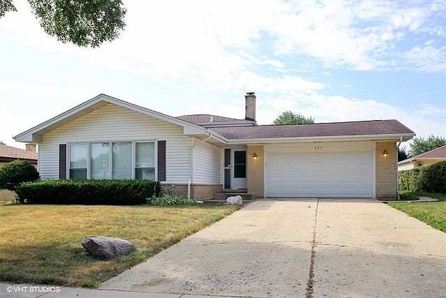 1st image of 637 Berkshire Ln