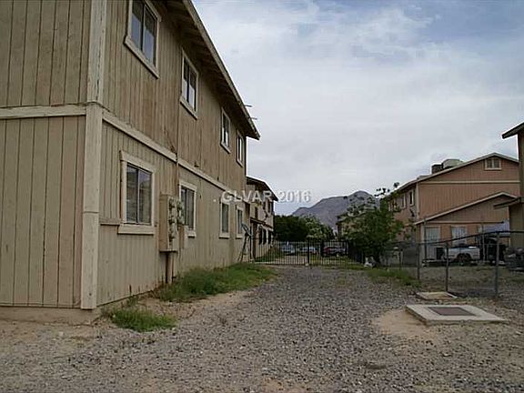 3rd image of 1869 Bartoli Dr APT 1