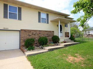 1903 S 14th St, Ozark, MO 65721