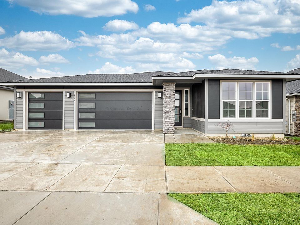 1st image of 2597 Casa Bella Ave