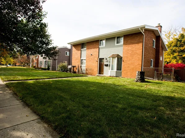 19423 Osmus St, Livonia, MI 48152