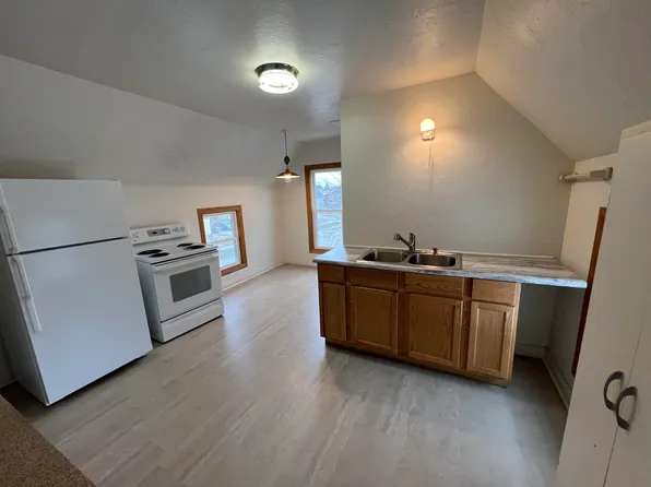 1012 21st St, Two Rivers, WI 54241