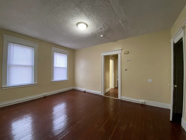 52 Dickerman St #L3 — Photo 5