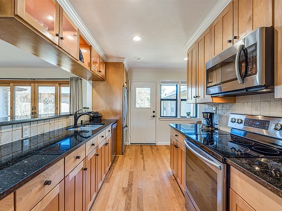 2nd image of 10741 Villager Rd #D