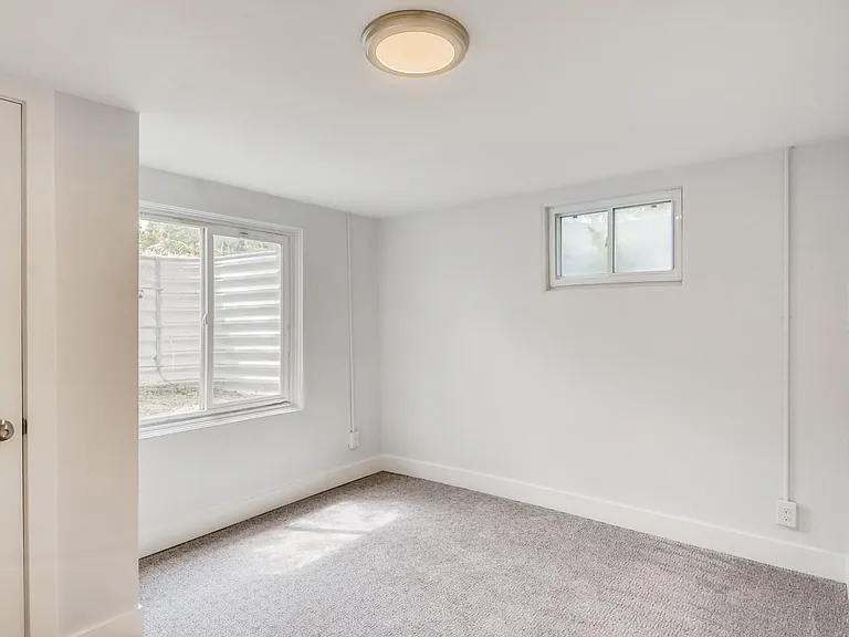 1260 N Tennyson St — Photo 11