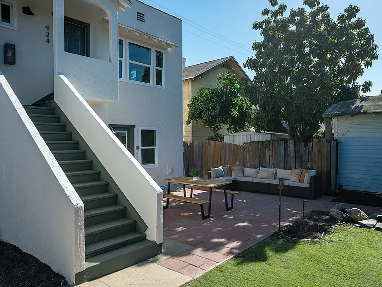 932 Coronado Ave #2 — Photo 15