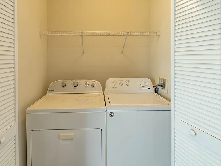 380 NE 4th Ave #17-103 — Photo 12